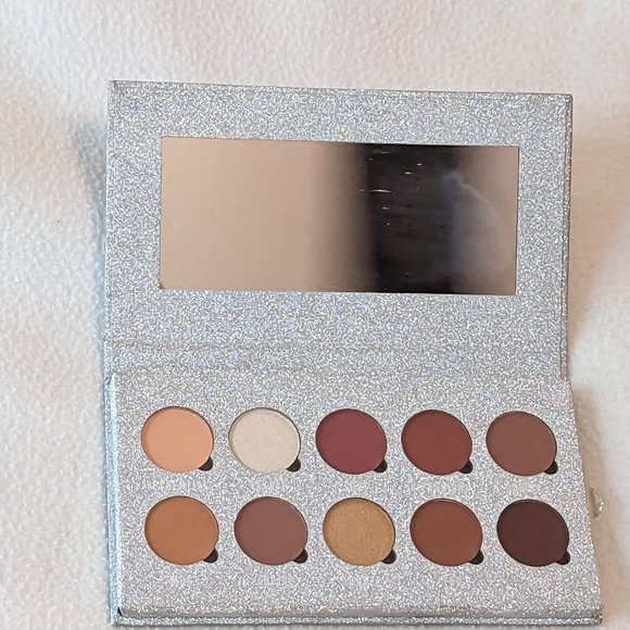 🎉HP🎉BE OBSESSED WITH Eyeshadow Palette Makeup Obsession - Picture 8 of 12